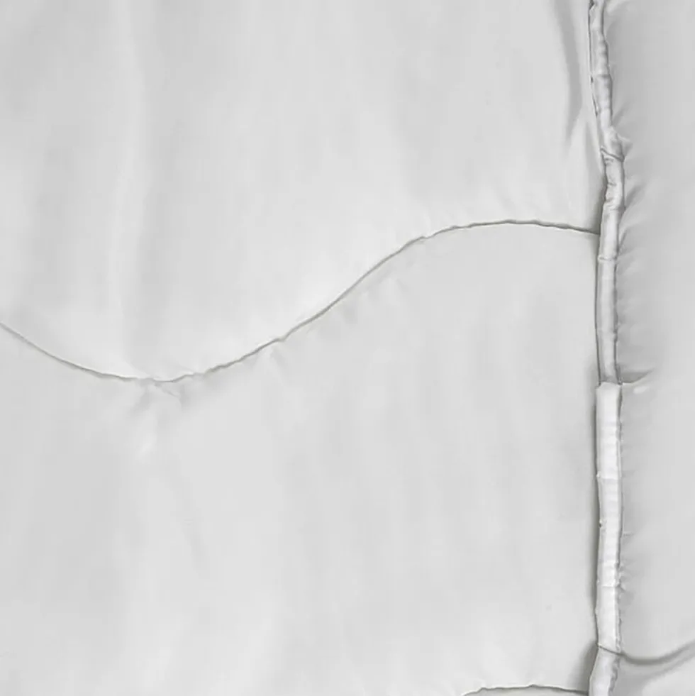 Kołdra 150 x 200 cm Sandby, biała mikrofibra