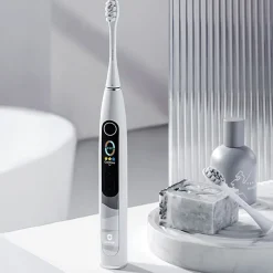 Szczoteczka soniczna z wyświetlaczem Oclean X10, szara